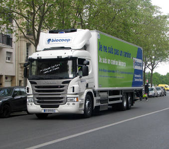 Biocoop acquiert le premier véhicule Euro 6 de Scania