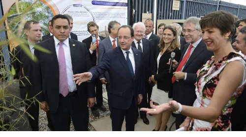 Mexique : Hollande visite une station d'épuration conçue par Phytorem