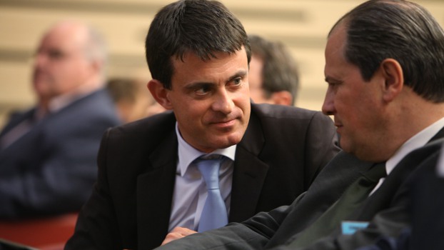 Logements : Valls réfléchit à une nouvelle mesure