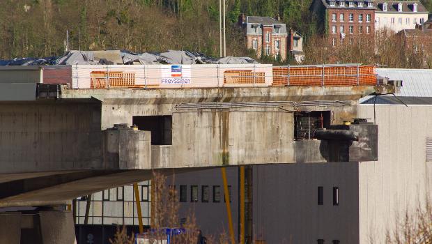 Rouen : la travée du pont Mathilde est en route