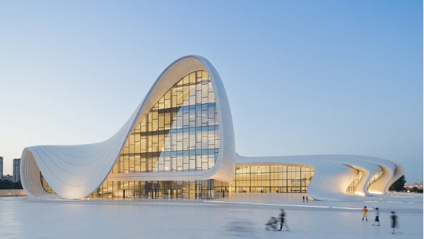 Azerbaïdjan : Zaha Hadid signe une réalisation très design