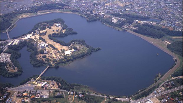 Au Japon, Kyocera installe une centrale solaire flottante de 13,4 MW - Construction Cayola
