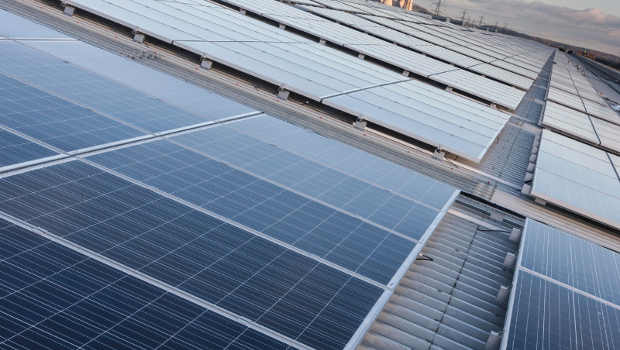 ET Solar sur le toit de Marks & Spencer