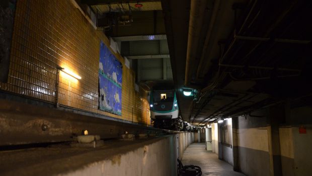 Telcité : De la fibre noire dans le métro 