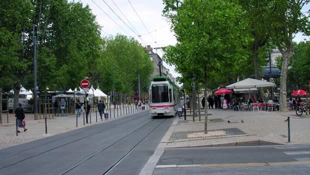 Tramway Saint-Etienne : le réseau voit plus grand