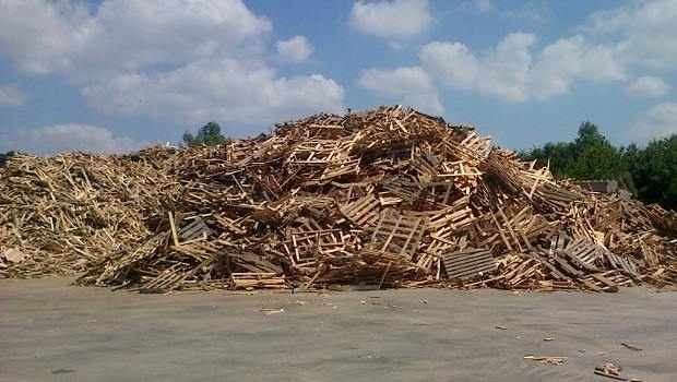 Palettes en bois : Suez Environnement acquiert 2 sites de recyclage