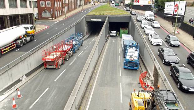 Spie : 11 tunnels modernisés au Royaume-Uni