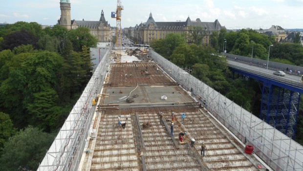 Luxembourg : le pont Adolphe se bétonne contre la pollution