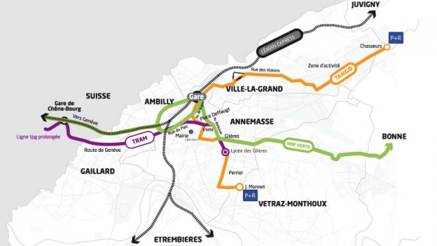 Un tramway entre Annemasse et Genève