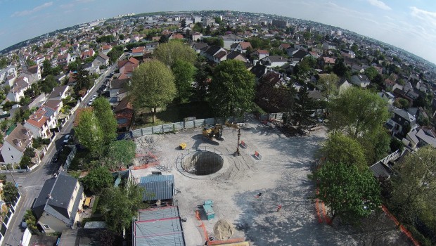 Un microtunnelier dans les tuyaux à Livry-Gargan
