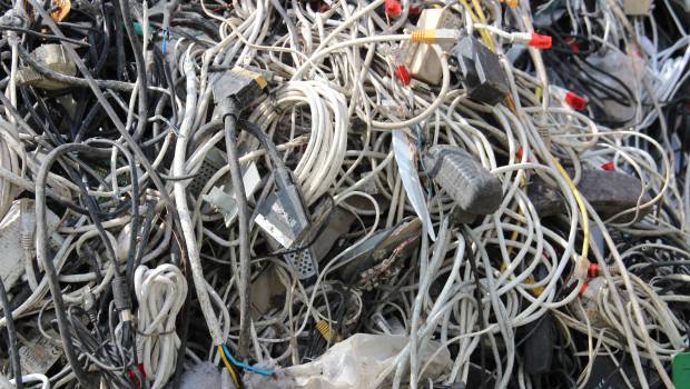 Hamos traite les plastiques de câbles