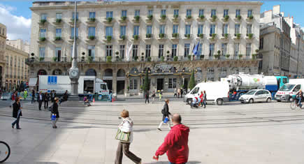 Une chemise à la Comédie