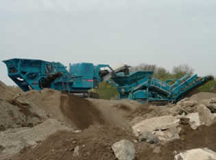Powerscreen Pegson sort le XH320SR à Bauma
