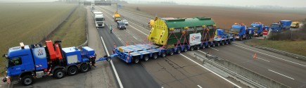 Quatre Actros pour un convoi exceptionnel