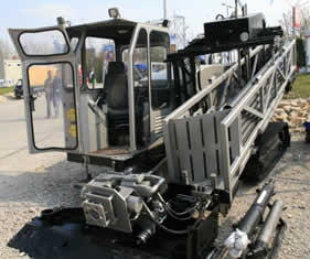 AT-Boretec présente une machine de forage dirigé à la Bauma