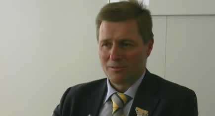 Francis Ebert, directeur général, Liebherr Grues Mobiles S.A.S.