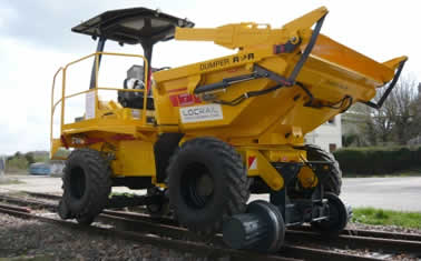 Le premier Thwaites rails-route homologué SNCF