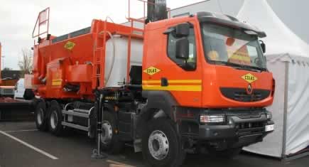 Abo Distribution livre un malaxeur mobile à matériaux Reimer à Colas