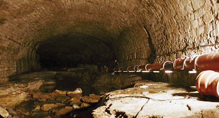 Pose de canalisations  en galerie