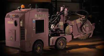 L’i-Fourmi, une micro-trancheuse pour la pose de fibre en ville