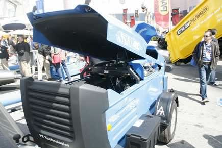 Conexpo-Con/Agg 2011 : TT Technologies dévoile un groupe de tirage de câble de 3 t compact