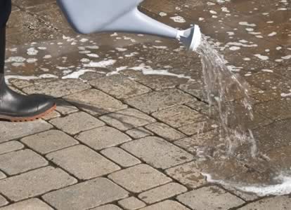 Traitement antivoile Techniseal pour dalles et pavés