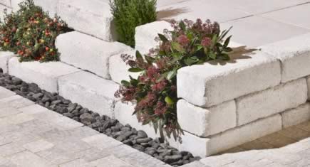 Carré d’Arc se dote d'un nouveau muret polyvalent