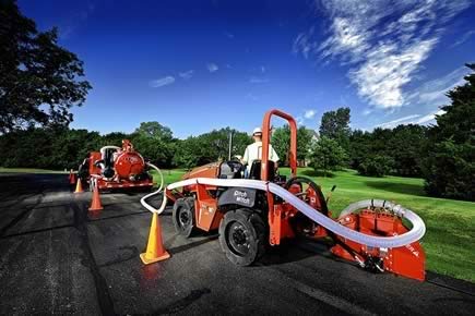 Ditch Witch : 3 modèles pour la micro-tranchée