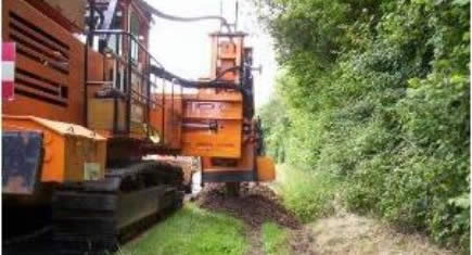 RIV 503 TR200 : la trancheuse Rivard à  très grand déport 