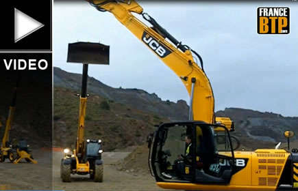 JCB fait son show à la Manga en Espagne