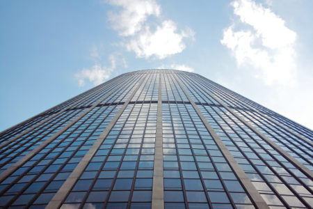 Pour ses 40 ans, la Tour Montparnasse se pare de lumière