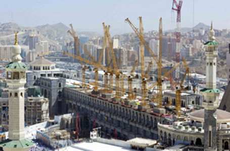 Liebherr en force sur le chantier de la Grande Mosquée de la Mecque