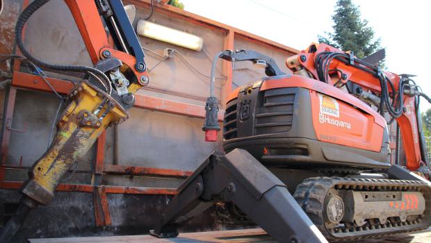 Colas Rail met au gabarit le tunnel ferroviaire de la Madeleine en Maurienne