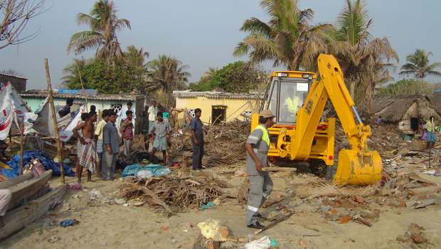 JCB vient en aide aux victimes du typhon aux Philippines