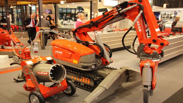 Loxam TP présente un robot de démolition sur Batimat