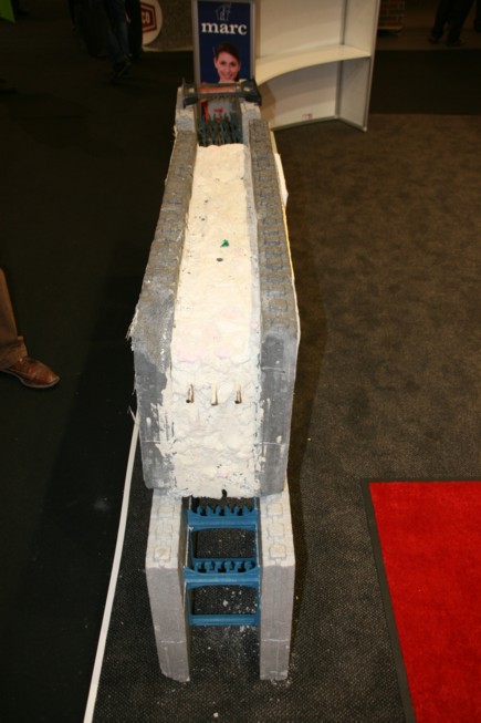 Batimat : Marc France expose son coffrage isolant