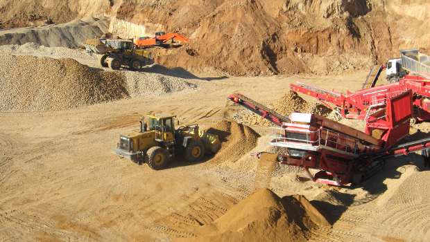 SDLG participe à la production de sable en Russie