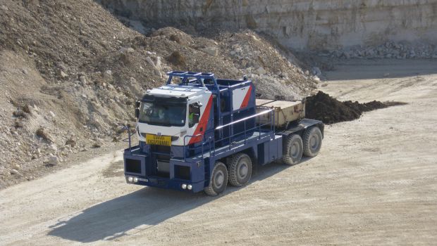 Nicolas développe le tracteur le plus puissant au monde 