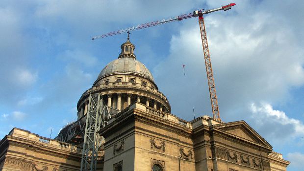 Potain redonne de l'éclat à la coupole du Panthéon