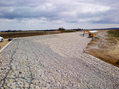 Maccaferri lutte contre les inondations
