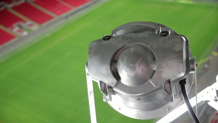 Thorn éclaire les stades