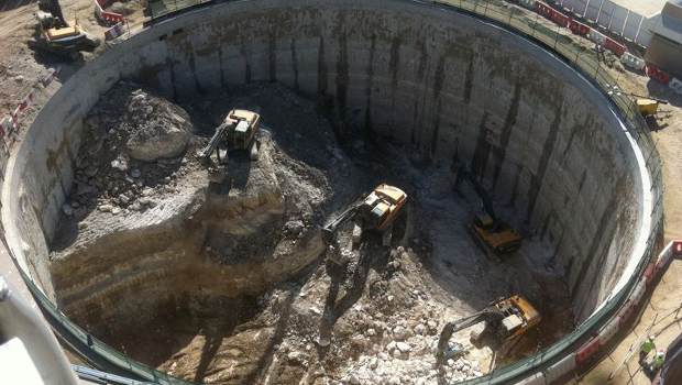 Volvo tranche dans le vif du canal de Dubaï