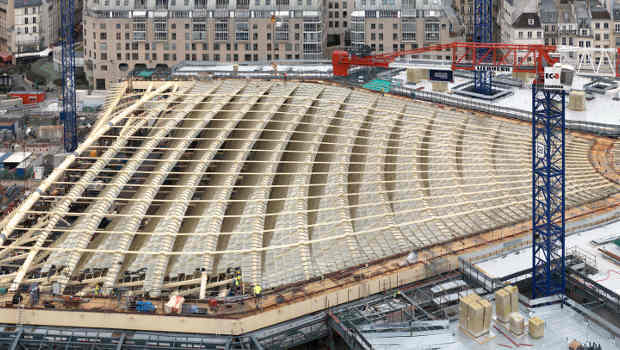 A Paris, la Canopée pose devant l’objectif