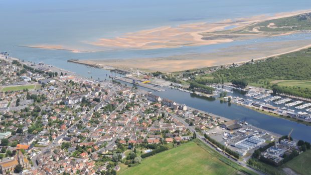 Ouistreham prodigue une cure de jouvence à ses écluses 