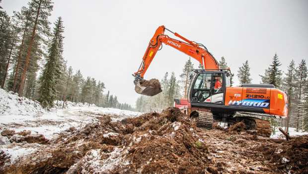 Hitachi introduit sa pelle hybride en Europe