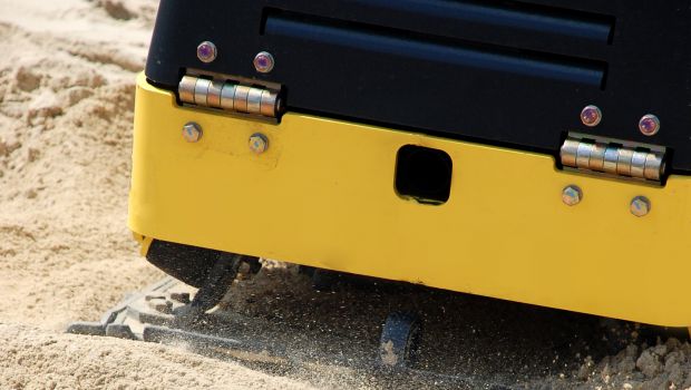 Remblaiement de tranchée : posé, contrôlé ! 