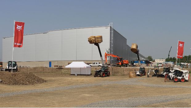 Bobcat finalise la construction de son centre R&D de Dobris