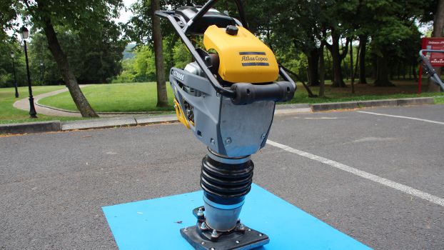 Atlas Copco étoffe sa gamme de pilonneuses