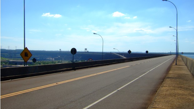 Les routes se dessinent au Paraguay