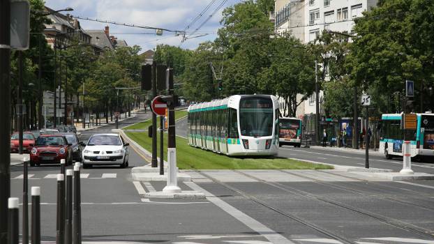 Ile-de-France : le tramway T4 fait réagir les politiques